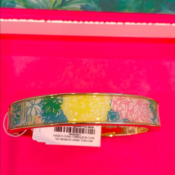 Lilly Pulitzer Jewelry - Lilly Pulitzer bangle bracelet NWTB
